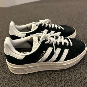 Adidas Gazelle Bold sneakers - size 7